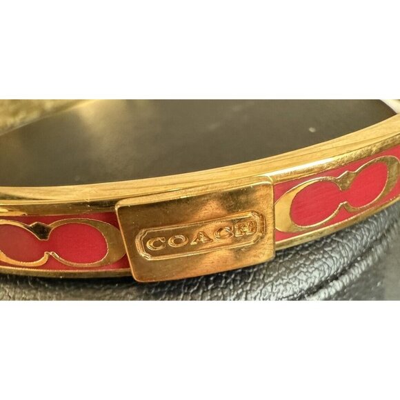 COACH Letter C LOGO Signature Red Enamel Gold Tone Bangle Bracelet Size 7 3/4” - Picture 2 of 7